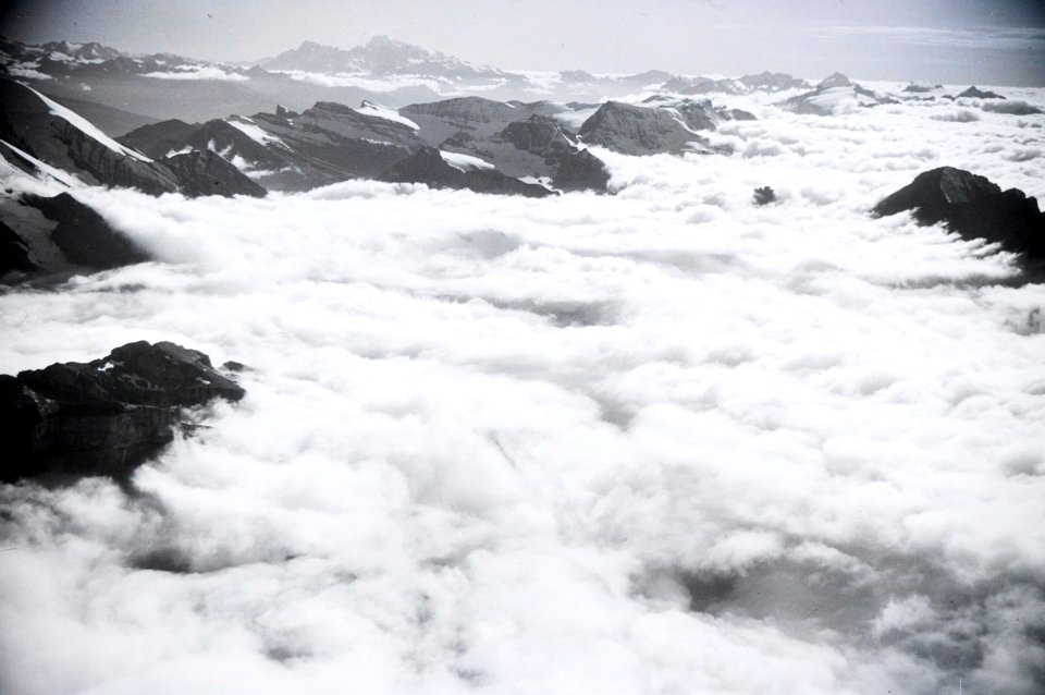 ETH-BIB-Steghorn, Kandertal unter den Wolken-Inlandflüge-LBS MH05-15-03