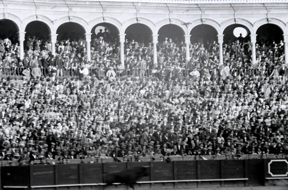 ETH-BIB-Stierkampfarena von Sevilla-Nordafrikaflug 1932-LBS MH02-13-0549