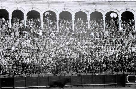 ETH-BIB-Stierkampfarena von Sevilla-Nordafrikaflug 1932-LBS MH02-13-0549