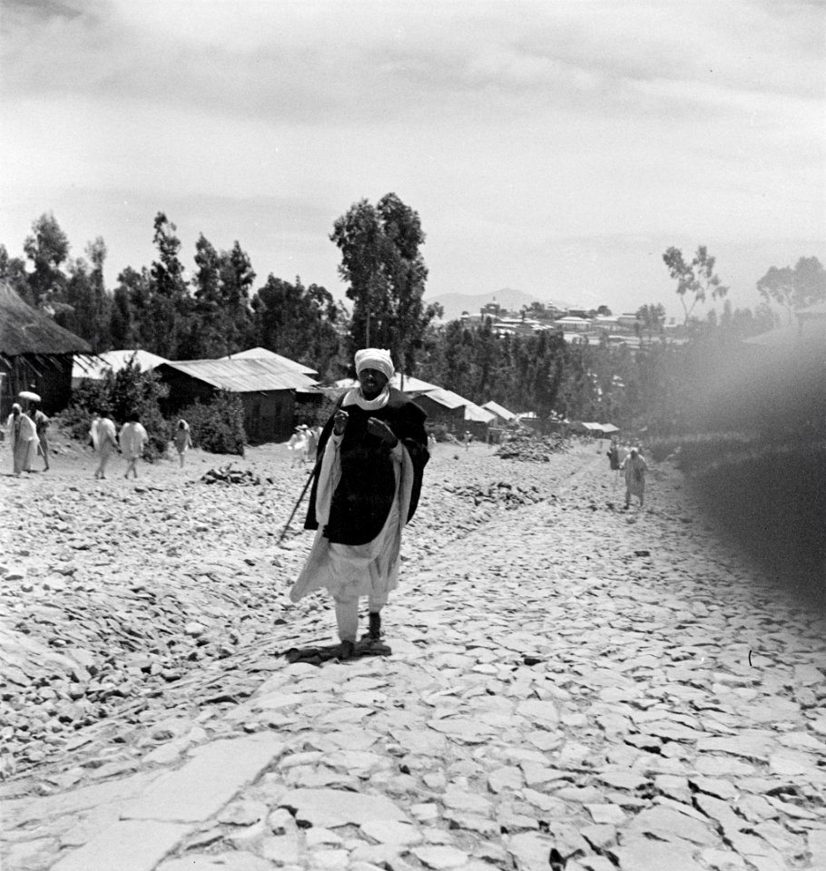 ETH-BIB-Strassenszene in Addis Abeba-Abessinienflug 1934-LBS MH02-22-0337