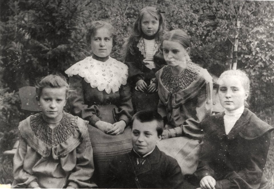 ETH-BIB-Stodola Aurel (1859-1942) - Familienmitglieder-Portrait-Portr 10887