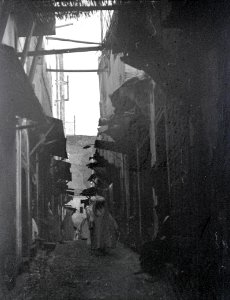 ETH-BIB-Strassenszene in Fès-Nordafrikaflug 1932-LBS MH02-13-0328