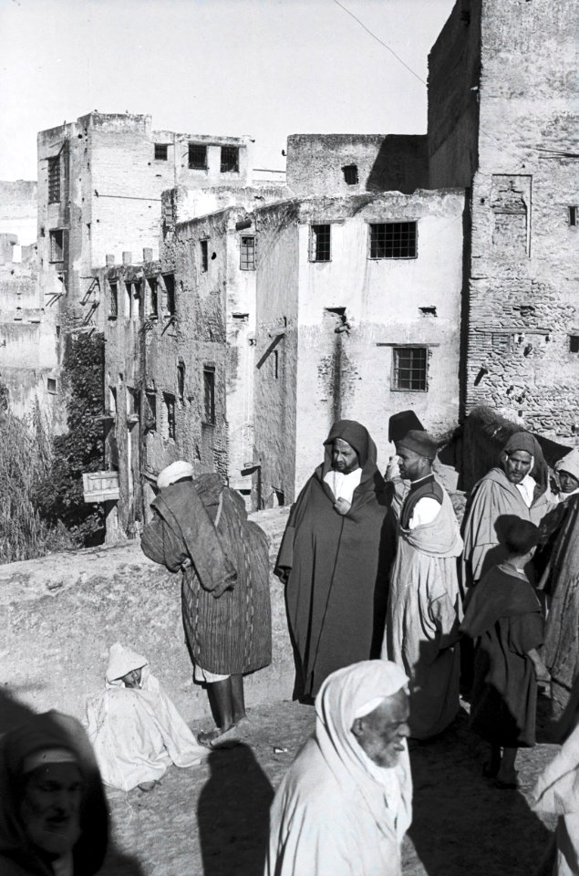 ETH-BIB-Strassenszene in Fès-Nordafrikaflug 1932-LBS MH02-13-0378