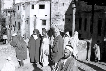 ETH-BIB-Strassenszene in Fès-Nordafrikaflug 1932-LBS MH02-13-0377
