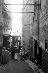 ETH-BIB-Strassenszene in Fès-Nordafrikaflug 1932-LBS MH02-13-0303