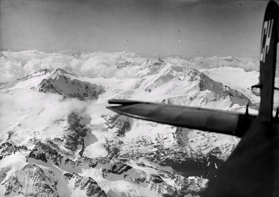 ETH-BIB-Sustenhorn, Fünfingerstock, Steingletscher, Galenstock v. N.-Inlandflüge-LBS MH01-000244