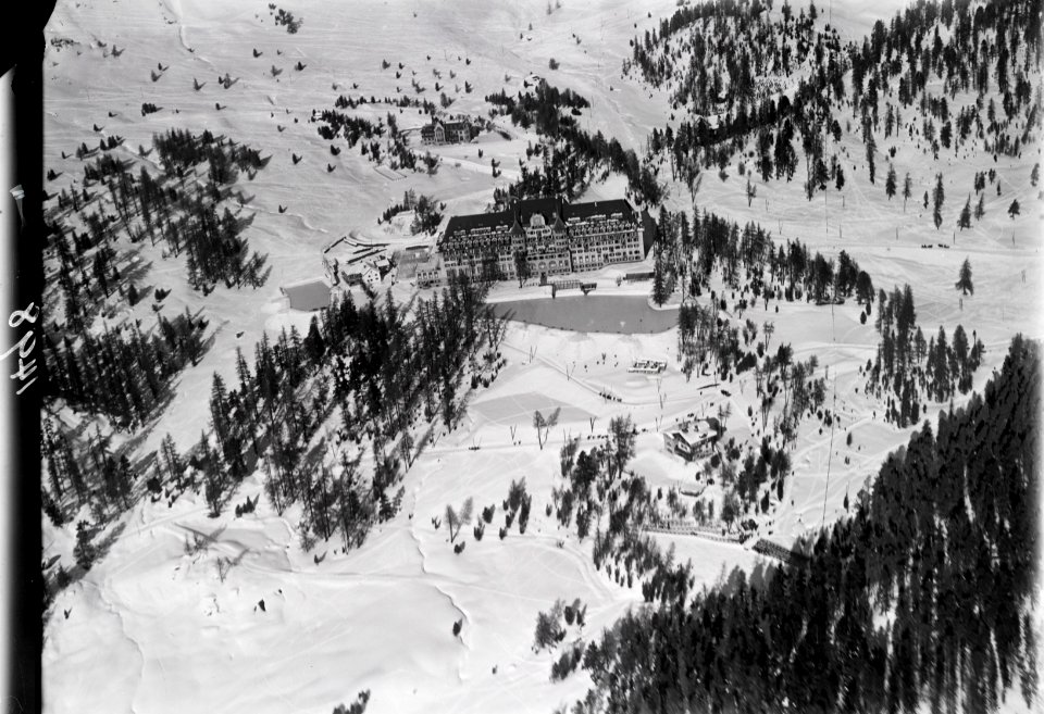 ETH-BIB-Suvretta-Haus aus 300 m-Inlandflüge-LBS MH01-001498