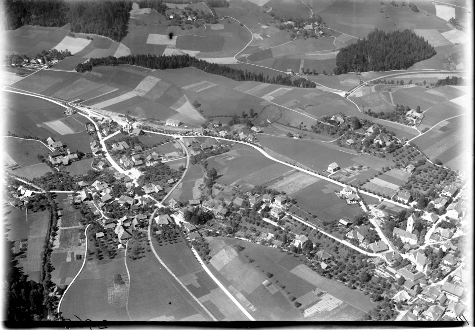 ETH-BIB-Sumiswald, Bahnhof aus 400 m-Inlandflüge-LBS MH01-002968