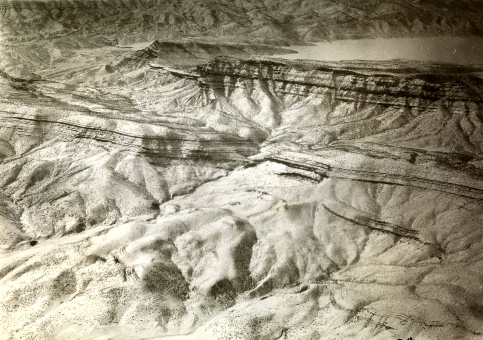 ETH-BIB-Südliche Längstäler in Loristan-Persienflug 1924-1925-LBS MH02-02-0058-AL-FL