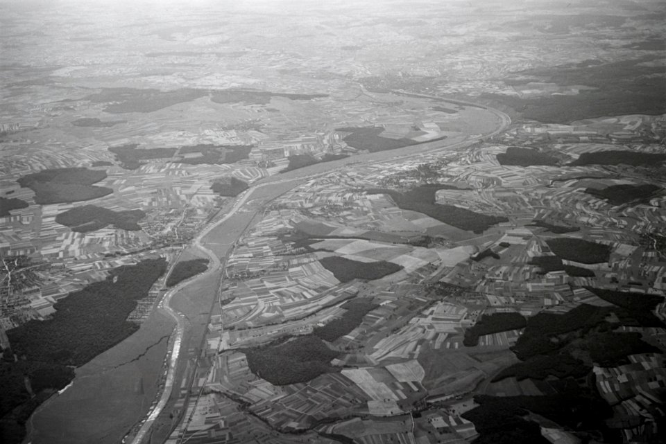 ETH-BIB-Tal des Main oberhalb von Schweinfurt, Blick nach Westen-Weitere-LBS MH02-35-0009