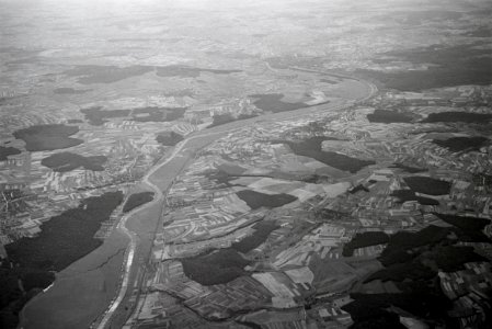 ETH-BIB-Tal des Main oberhalb von Schweinfurt, Blick nach Westen-Weitere-LBS MH02-35-0009