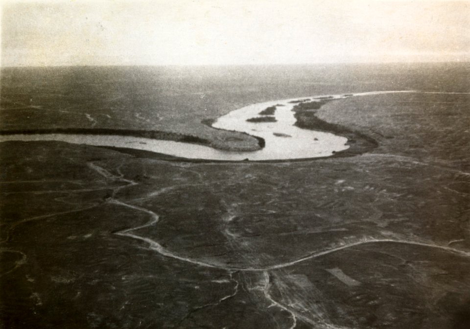 ETH-BIB-Syrische Wüste mit Euphrat aus 1200 m Höhe-Persienflug 1924-1925-LBS MH02-02-0027-AL-FL