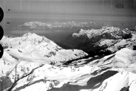 ETH-BIB-Tal von St. Laurent von S.O. aus 4200 m Höhe-Mittelmeerflug 1928-LBS MH02-05-0092