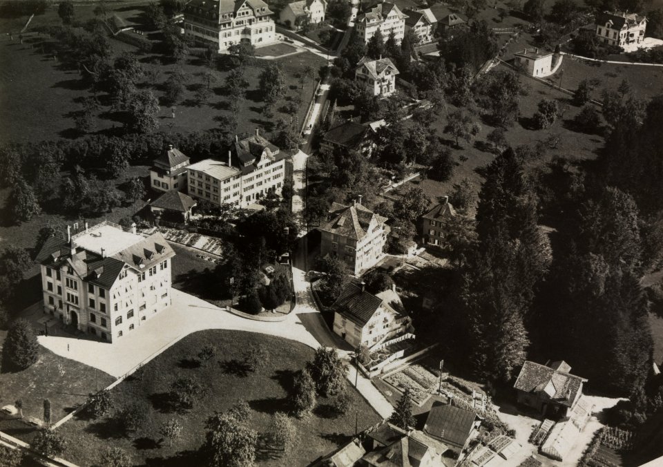 ETH-BIB-Teufen (AR) mit Schulhaus Hörli (l.) und Töchterinstitut Buser (r.)-Inlandflüge-LBS MH03-1514