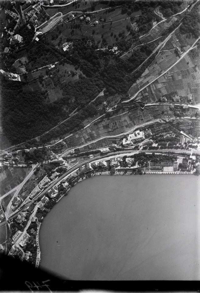 ETH-BIB-Territet, Glion, Les Planches, Lac Léman v. W. aus 600 m-Inlandflüge-LBS MH01-000749