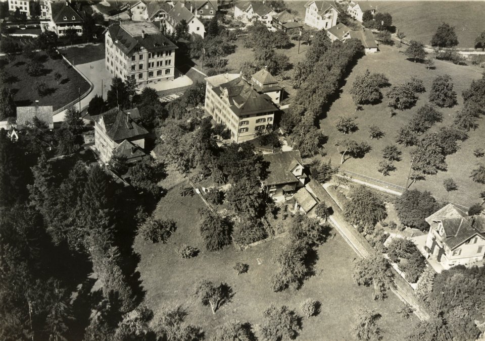 ETH-BIB-Teufen (AR) mit Schulhaus Hörli (l.) und Töchterinstitut Buser (r.)-Inlandflüge-LBS MH03-1691