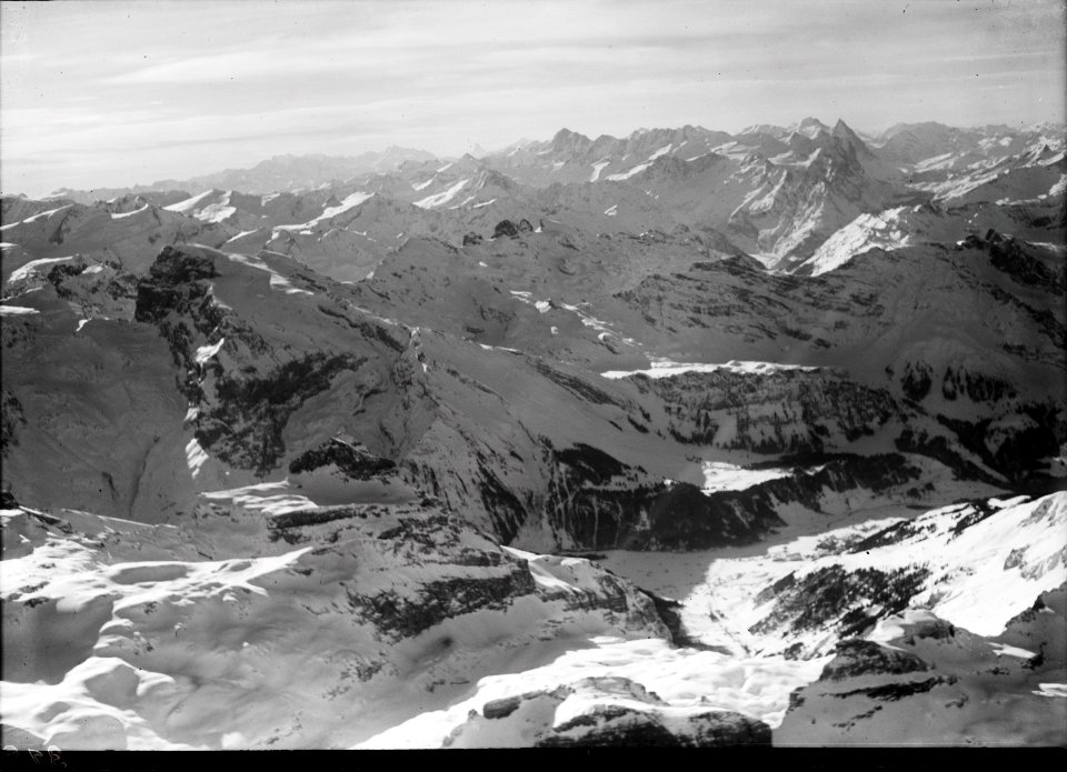 ETH-BIB-Titlis, Berneralpen, Walliseralpen v. N. O. aus 3700 m-Inlandflüge-LBS MH01-000312