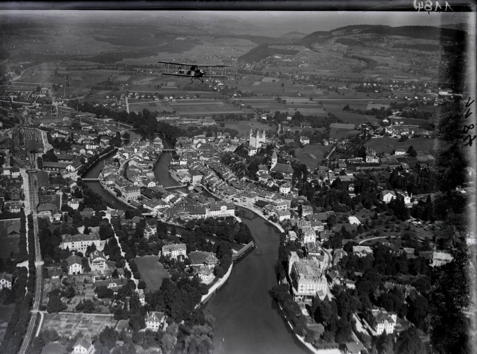ETH-BIB-Thun, Übersicht mit Flugzeug v. S. O. aus 300 m-Inlandflüge-LBS MH01-001184