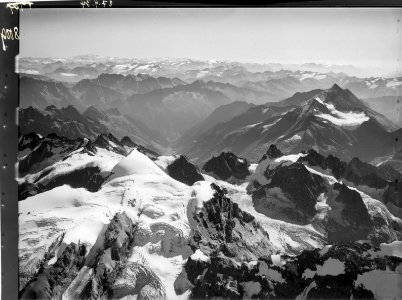ETH-BIB-Titlis, Meiental, Graubündneralpen, Sustenhorn v. N. W. aus 3000 m-Inlandflüge-LBS MH01-008009