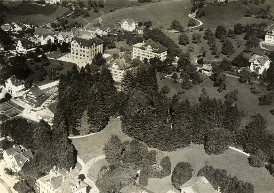ETH-BIB-Teufen (AR) mit Schulhaus Hörli (l.) und Töchterinstitut Buser (r.)-Inlandflüge-LBS MH03-1690