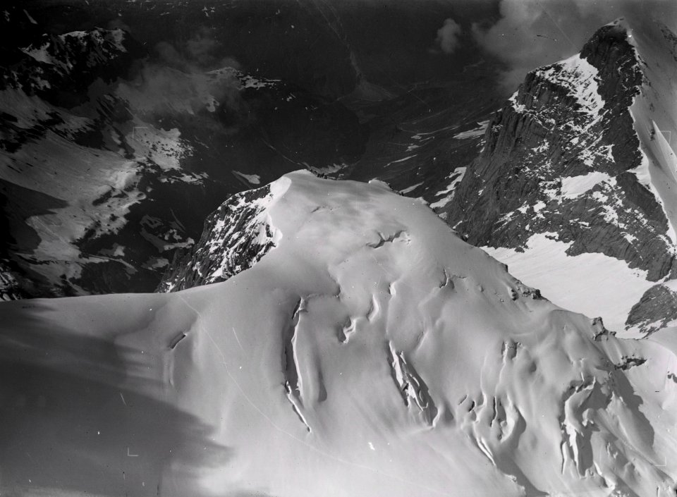 ETH-BIB-Titlis, Reissend, Nollen, Urattal aus 3500 m-Inlandflüge-LBS MH01-000951