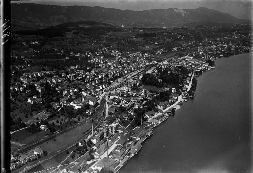 ETH-BIB-Thalwil v. S. aus 200 m-Inlandflüge-LBS MH01-001814