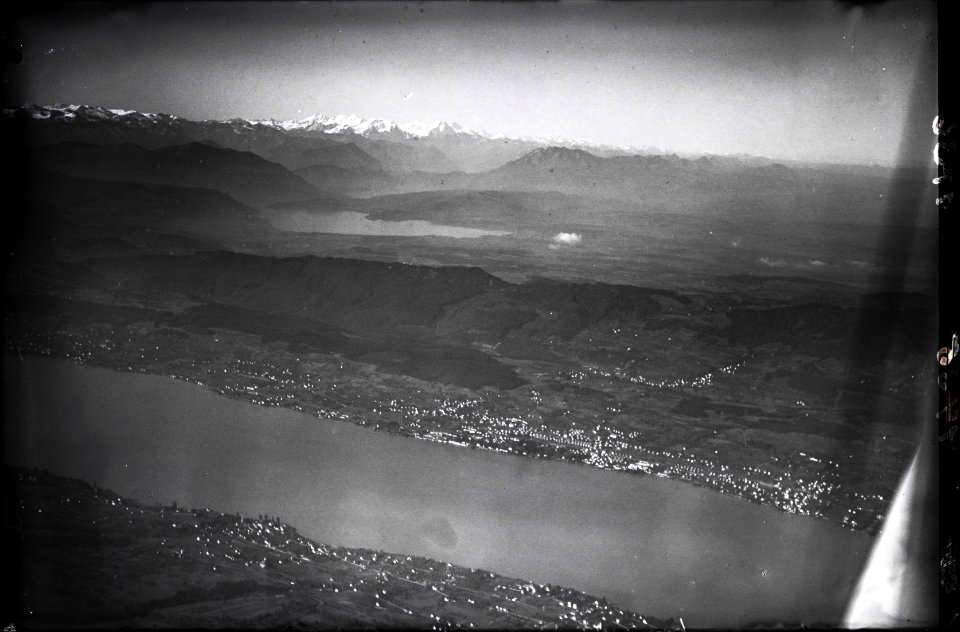 ETH-BIB-Thalwil, Erlenbach, Zürichsee, Albis, Zugersee, Pilatus, Berneralpen-Inlandflüge-LBS MH01-001436