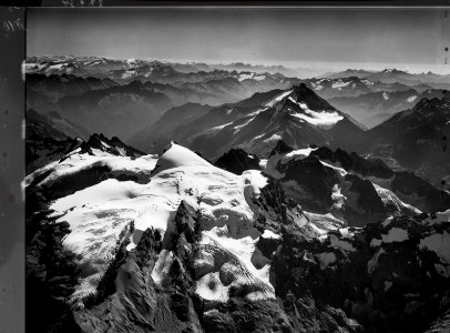 ETH-BIB-Titlis, Grassen, Graubündneralpen, Meiental, Sustenhorn v. N. W. aus 3800 m-Inlandflüge-LBS MH01-008010