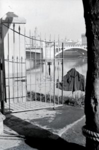 ETH-BIB-Tor zum Fluss mit Blick auf Brücke und Torre del Oro, Sevilla-Nordafrikaflug 1932-LBS MH02-13-0486