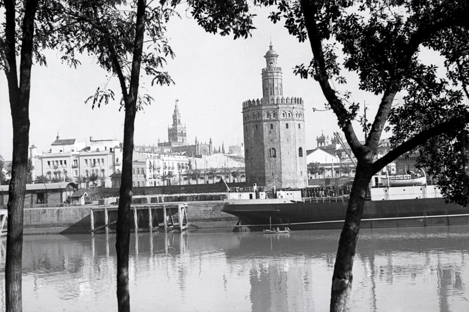 ETH-BIB-Torre del Oro, Sevilla-Nordafrikaflug 1932-LBS MH02-13-0499