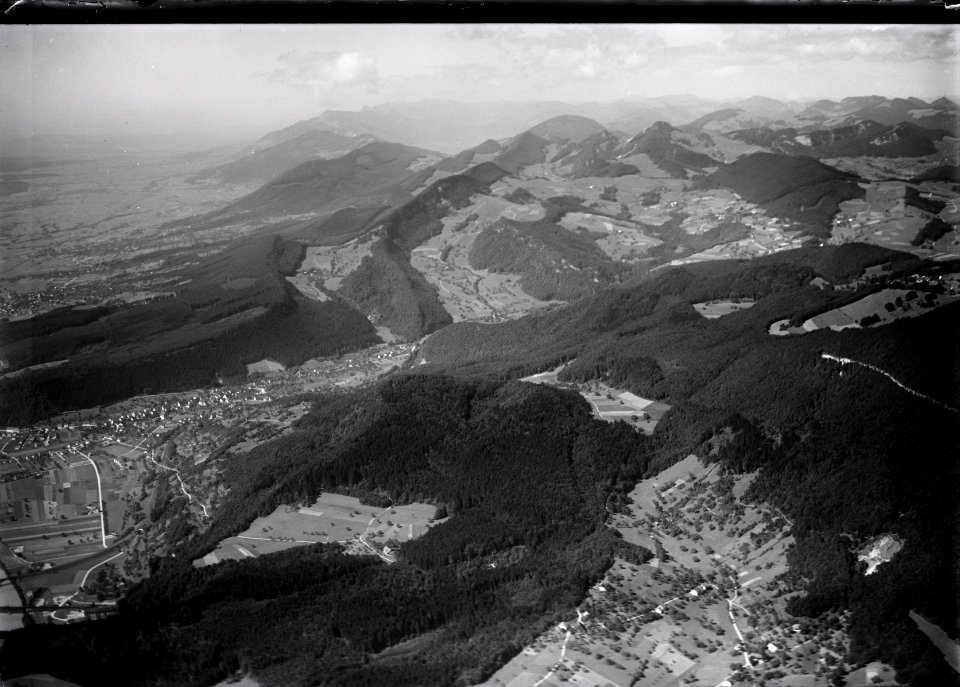 ETH-BIB-Trimbach, Hauenstein, Gäu v. N. O. aus 1500 m-Inlandflüge-LBS MH01-005215