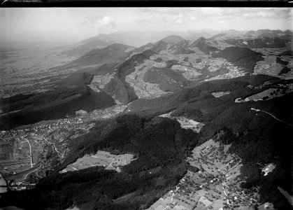 ETH-BIB-Trimbach, Hauenstein, Gäu v. N. O. aus 1500 m-Inlandflüge-LBS MH01-005215