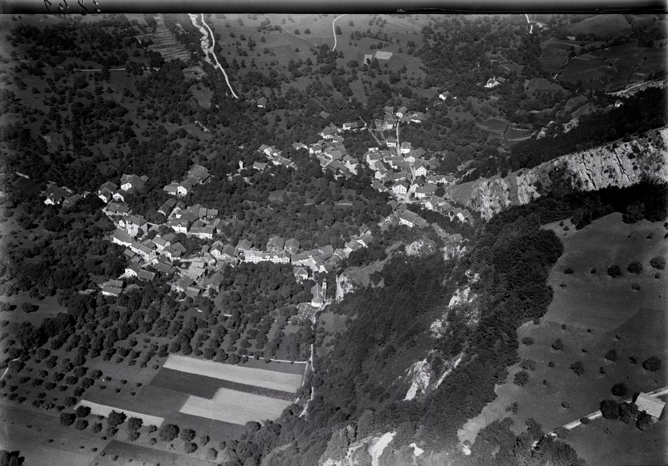 ETH-BIB-Trimmis v. O. aus 400 m-Inlandflüge-LBS MH01-003861