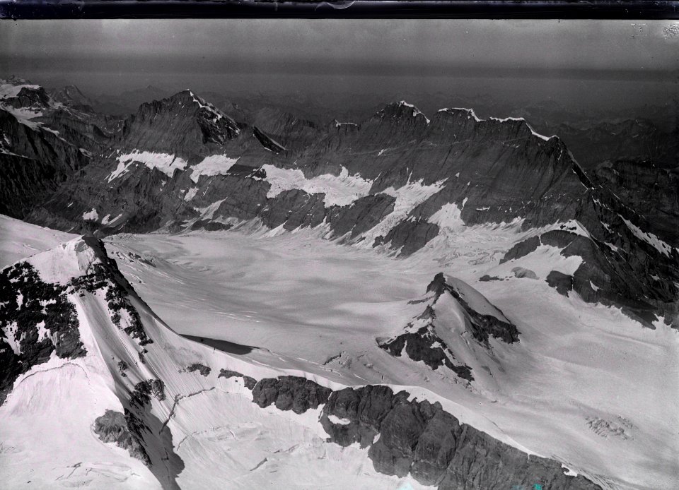 ETH-BIB-Tschingelhorn, Mutthorn, Bümlisalp Doldenhorn v. O. aus 3800 m-Inlandflüge-LBS MH01-005153