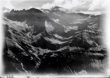 ETH-BIB-Tschingelhörner, Martinsmad, Vorabfirn aus 3500 m-Inlandflüge-LBS MH01-003033