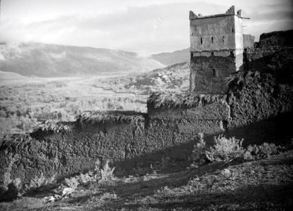 ETH-BIB-Turm im Atlasgebiet-Tschadseeflug 1930-31-LBS MH02-08-0480