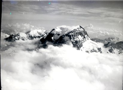 ETH-BIB-Tödi im Wolkenmeer-Inlandflüge-LBS MH01-007767
