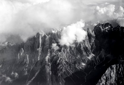 ETH-BIB-Türme der Croda Grande von N. aus 4000 m Höhe-Weitere-LBS MH02-06-0042