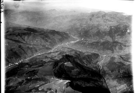ETH-BIB-Tösstal, Steg, Hörnli v. S. aus 2000 m-Inlandflüge-LBS MH01-002498