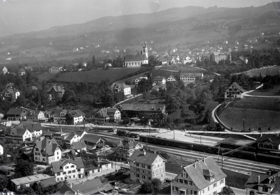ETH-BIB-Uetikon am See v. S. W. aus 150 m-Inlandflüge-LBS MH01-006504