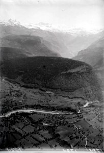 ETH-BIB-Uf Ibrig, Muotathal, Pfannenstock aus 1200 m-Inlandflüge-LBS MH01-001781