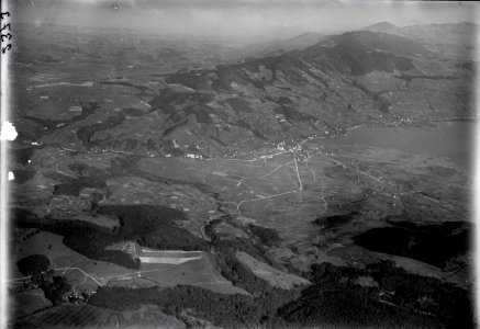 ETH-BIB-Unterägeri, Ägerisee v. N. W. aus 2000 m-Inlandflüge-LBS MH01-002373