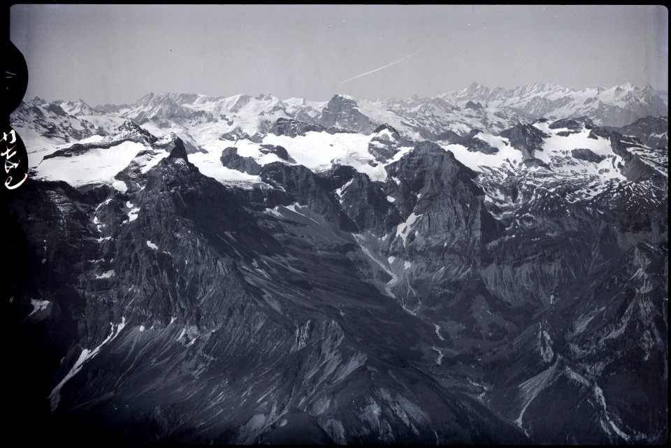 ETH-BIB-Uri Rotstock, Grosstal, Titlis, Berner Alpen-Inlandflüge-LBS MH01-006247