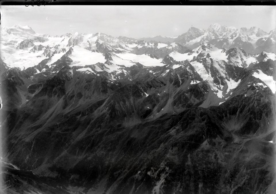 ETH-BIB-Val de Dix, Le Pleureur, Mont Blanc de Cheillon, Mont Blanc v. O. aus 3500 m-Inlandflüge-LBS MH01-004338