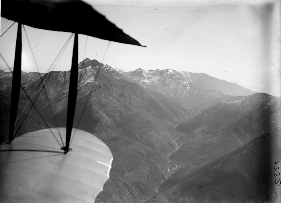 ETH-BIB-Val di Serdena, Pizzo Camoghè, Monte Gazzirola v. W.-Inlandflüge-LBS MH01-001332