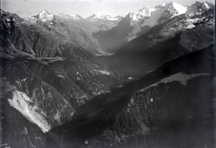 ETH-BIB-Val Sumvigt, Tenigerbad, Piz Greina, Piz Terri, Piz Vial v. N. aus 2000 m-Inlandflüge-LBS MH01-003930