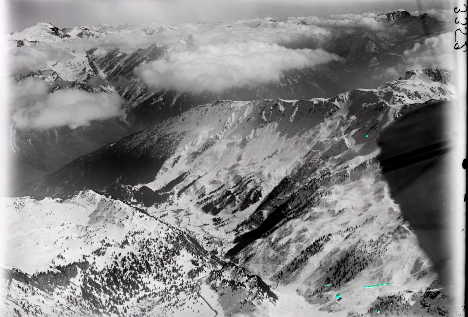 ETH-BIB-Val St. Maria, Bleniotal, Rheinwalhorn v. N. aus 3200 m-Inlandflüge-LBS MH01-003352