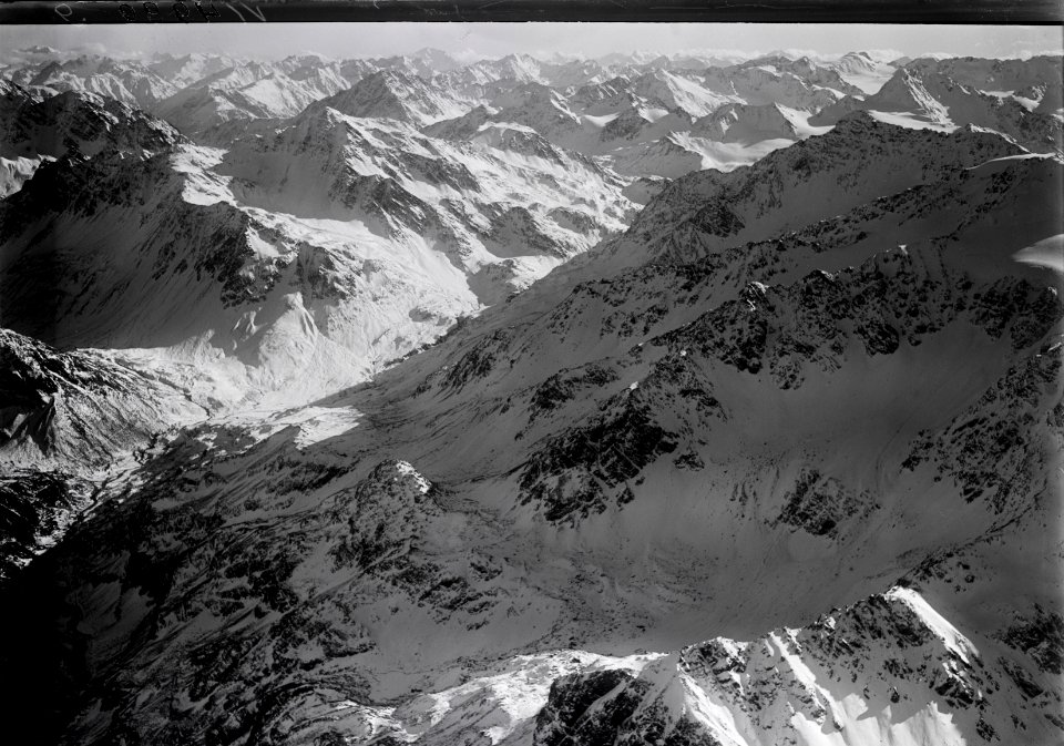 ETH-BIB-Vereina, Flesspass gegen Nationalpark v. N. W. aus 3200 m-Inlandflüge-LBS MH01-004990