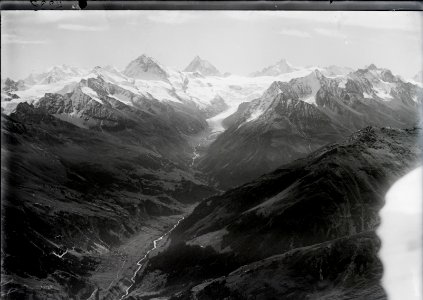 ETH-BIB-Val d'Hérens, Dent Blanche, Matterhorn-Inlandflüge-LBS MH01-004339