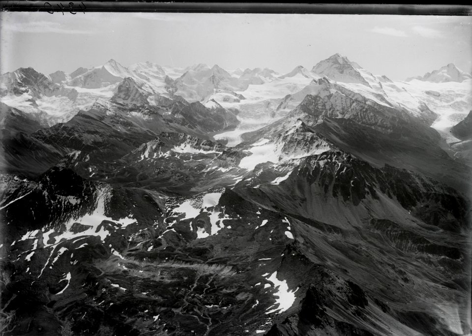 ETH-BIB-Val d'Hérens, Zinalrothorn, Dent Blanche v. N. aus 3500 m-Inlandflüge-LBS MH01-004340